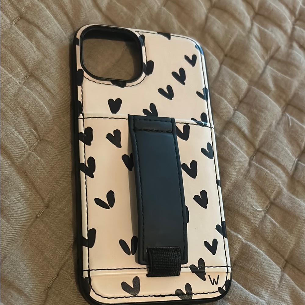 Wallis Black and White Heart Pattern Phone Case